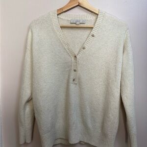 LOFT Men's V-Neck Sweater in Cream